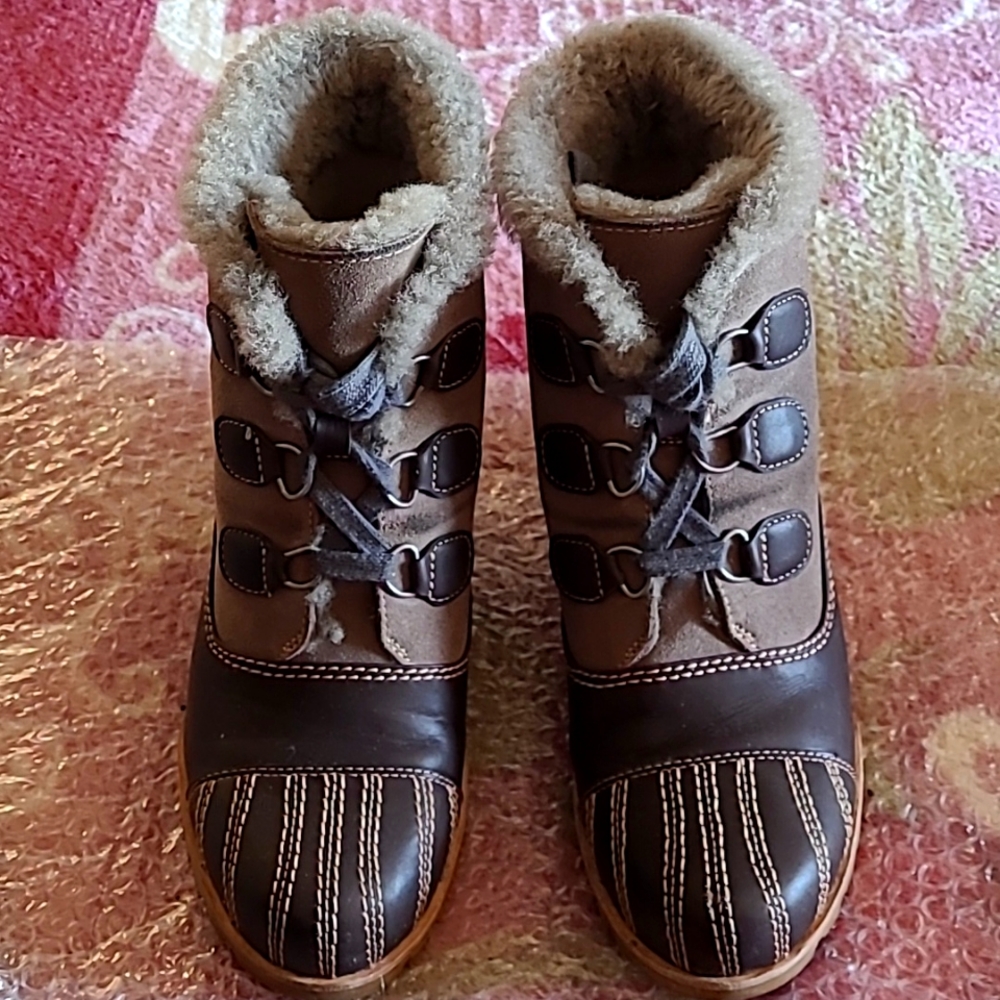 Ugg leather 6.5